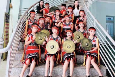TRƯỜNG TH PHAN ĐÌNH PHÙNG THAM GIA HỘI THI GIAI ĐIỆU TUỔI HÔNG